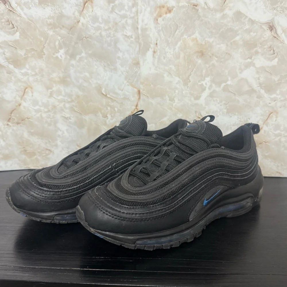 Nike Air Max 97 size 6Y‎